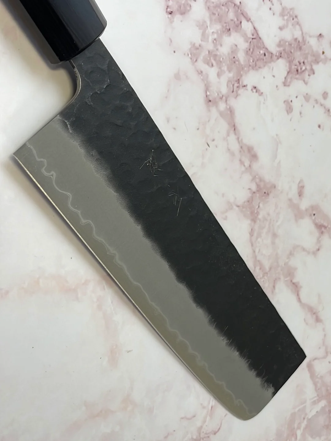 Yoshimune Nakiri 165mm (6.5in) Stainless clad Aogami(Blue) Super Black Hammered Finish Double-Bevel Walnut Octagonal Handle - Image 12