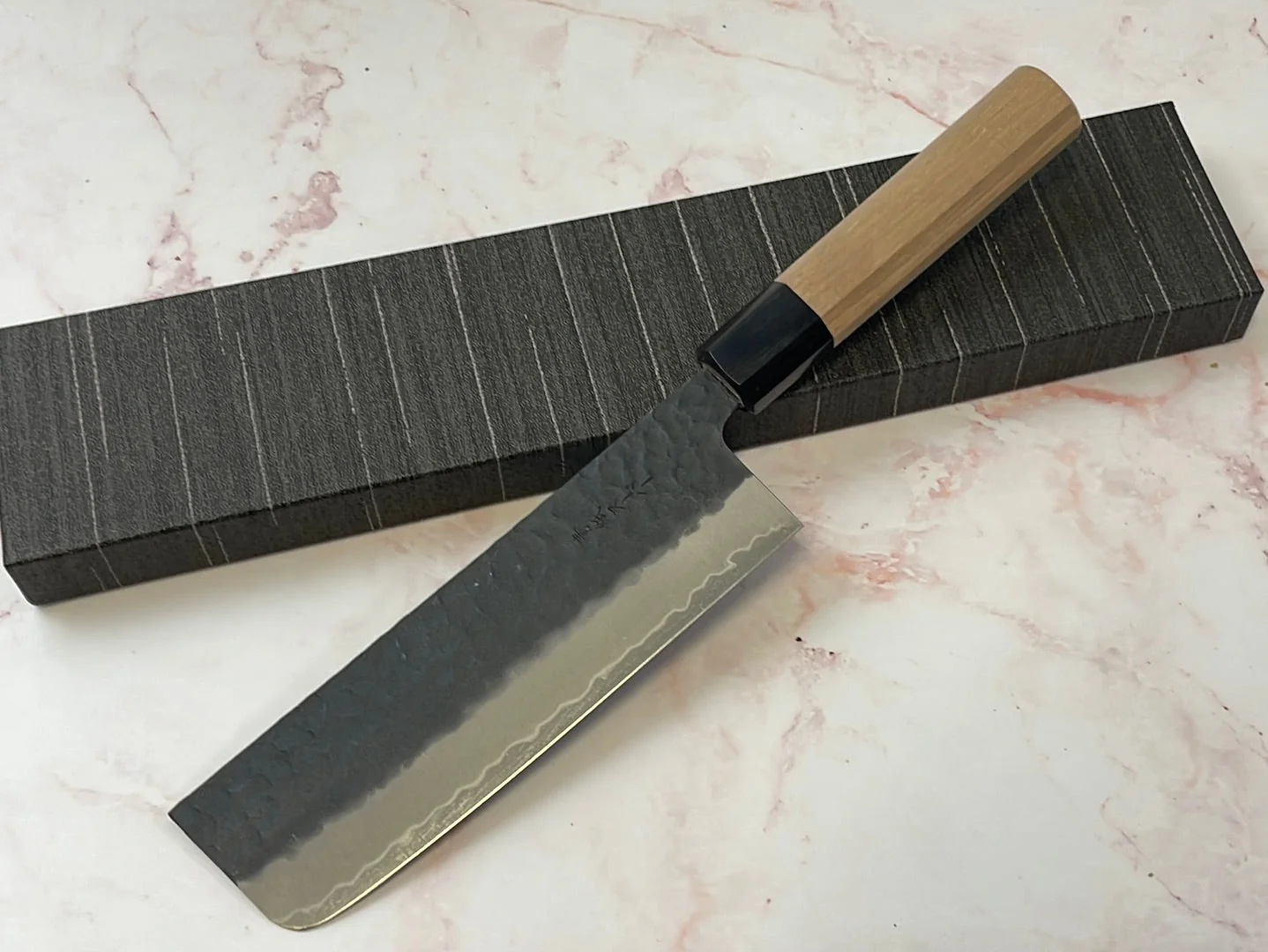 Yoshimune Nakiri 165mm (6.5in) Stainless clad Aogami(Blue) Super Black Hammered Finish Double-Bevel Walnut Octagonal Handle - Image 2