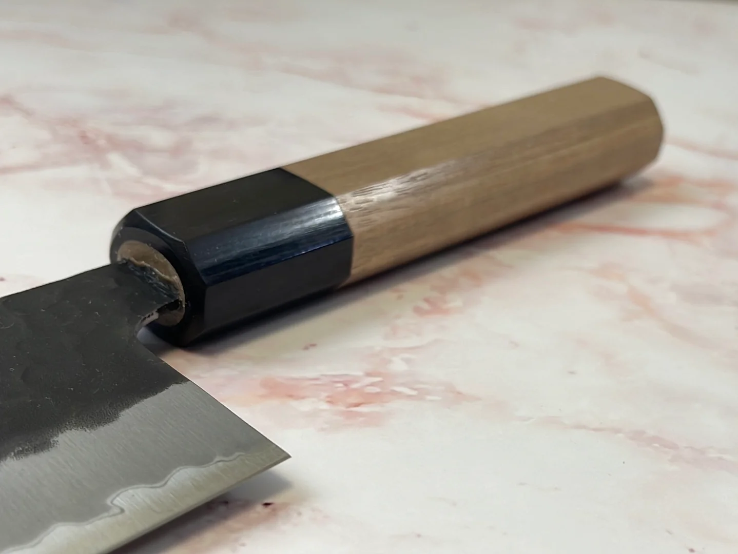 Yoshimune Nakiri 165mm (6.5in) Stainless clad Aogami(Blue) Super Black Hammered Finish Double-Bevel Walnut Octagonal Handle - Image 7