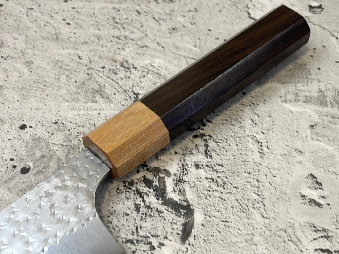 Yu Kurosaki R2(SG2) Hammered SENKO-EI WA RS8H Japanese Chef's Bunka 165mm with Brown-Ring Octagonal Handle - Image 12