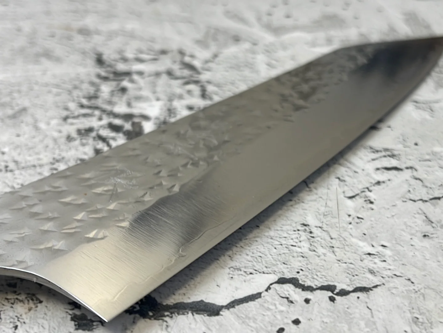 Yu Kurosaki R2(SG2) Hammered SENKO-EI WA RS8H Japanese Chef's Bunka 165mm with Brown-Ring Octagonal Handle - Image 5