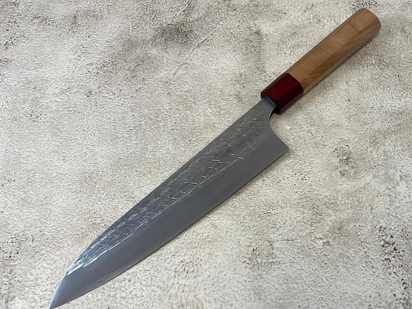 Yu Kurosaki Raijin Gyuto 210mm with Red Cherry Octagonal Handle - Image 4